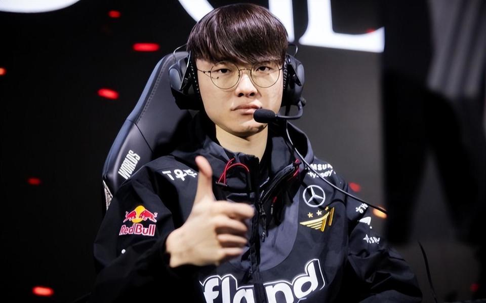 其实折射出 其实折射出